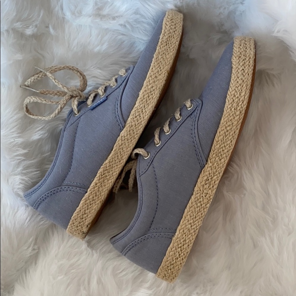 Vans - Picture 3 of 4